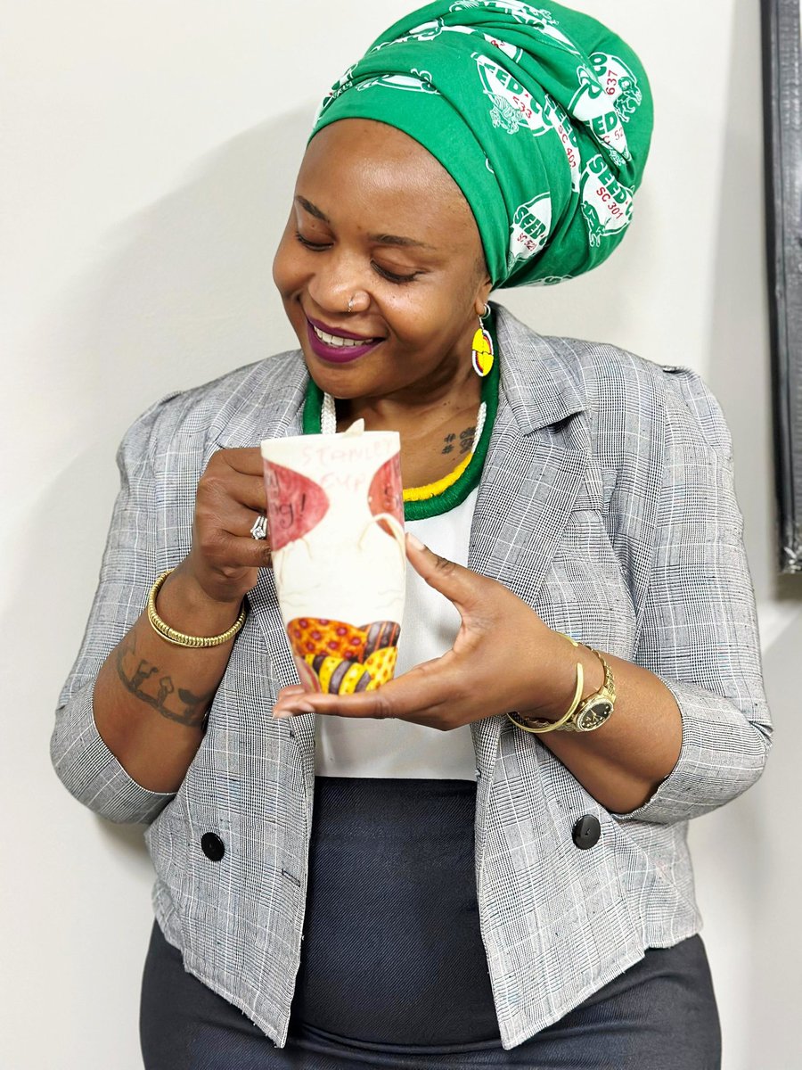 patphiri's tweet image. Some days will test patience. Others test focus & then there are days that do both-before 10am! Life is like a cup of tea-it's all in how you make it. So here I am, tea in hand, focus intact mostly & reminding myself that even the toughest days can still steep into something good