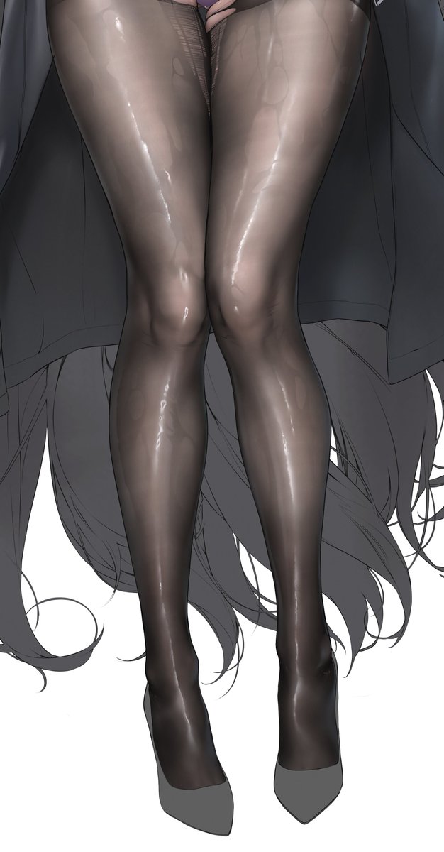 タイツ描いてます