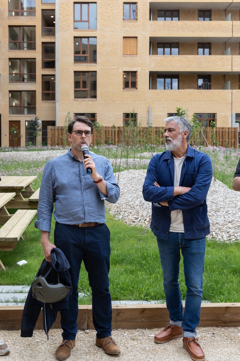 NMHabitat's tweet photo. 🎉Nous avons eu le plaisir d'inaugurer les nouvelles résidences du quartier en présence des habitants, de @thomasquero, Président de NMH et Pauline Langlois, adjointe du quartier et aux côtés des autres opérateurs du quartier et Nantes Métropole Aménagement, le 14 juin dernier. https://t.co/s9vXeF1AmV