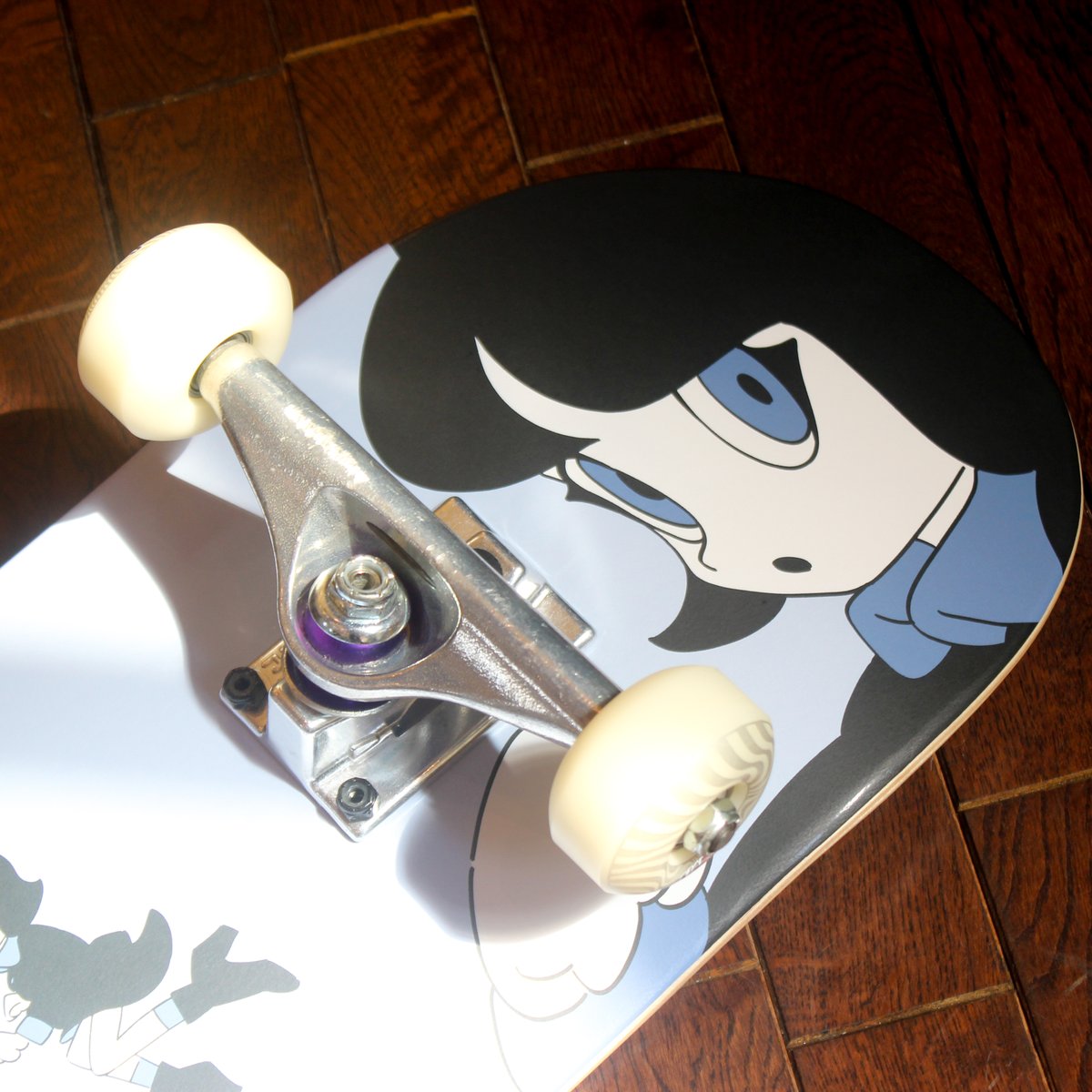 【 スケボーでアートする 】
047 <a href="/nekozemon/">ねこぜもん</a> 
スケートボードの可能性を広げるべく、
異なる作家とその作品を紹介していきます。
スケートボードデッキの多彩な表情を楽しみください。    

ねこぜもん <a href="/nekozemon/">ねこぜもん</a>
 
「この作品でしかできないこと画をつくる」をモットーに制作。