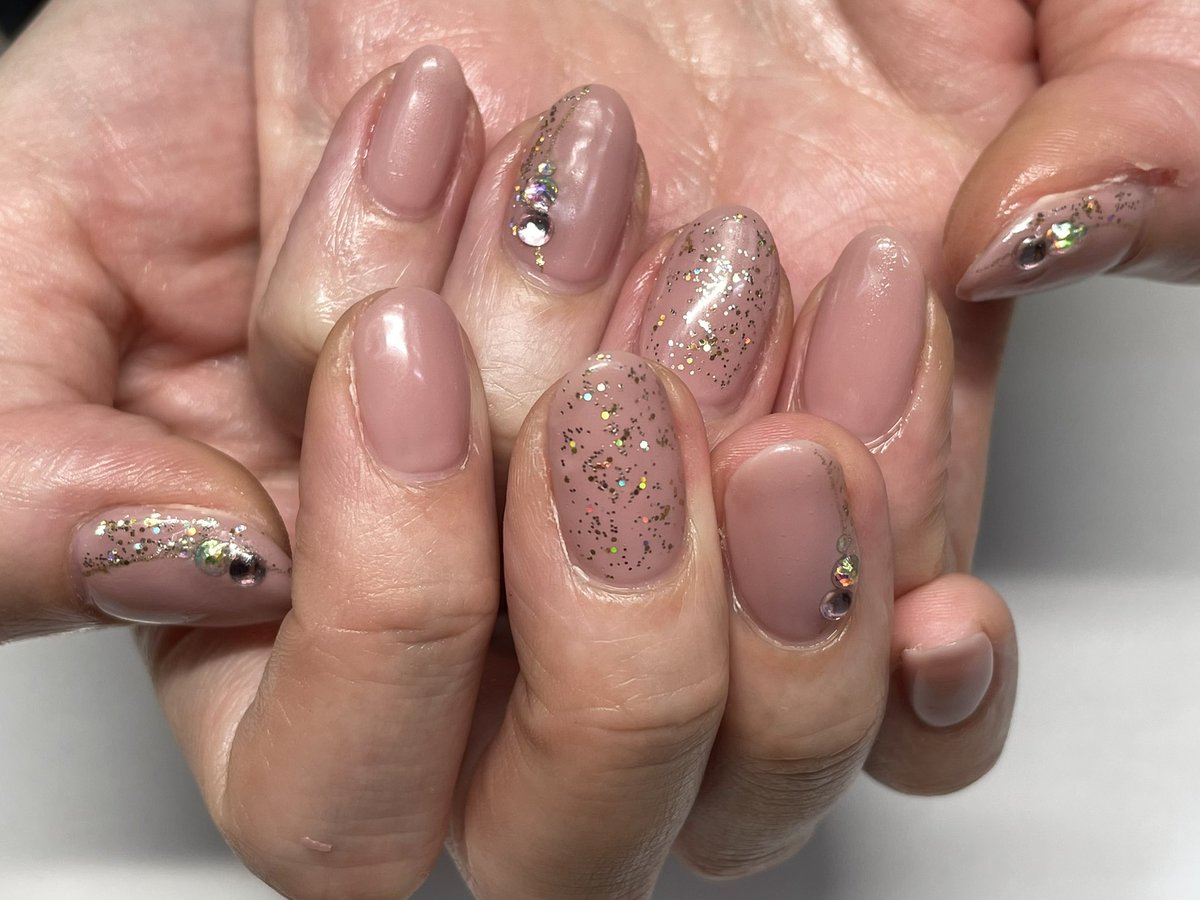 Y_Nail1717's tweet photo. 🎀テストモデル募集🎀

🫧6/27 12時〜(所要時間1時間)

🫧デザインコース
　　4990→無料✨

🫧渋谷駅徒歩8分

⚠️注意事項と条件をお読みの上
両手のお写真をDM下さい💖

#ネイルモデル募集 #ネイルモデル #ネイルモデル募集中 #テストモデル #新宿ネイル #セルフネイル https://t.co/YsehGMTHIU