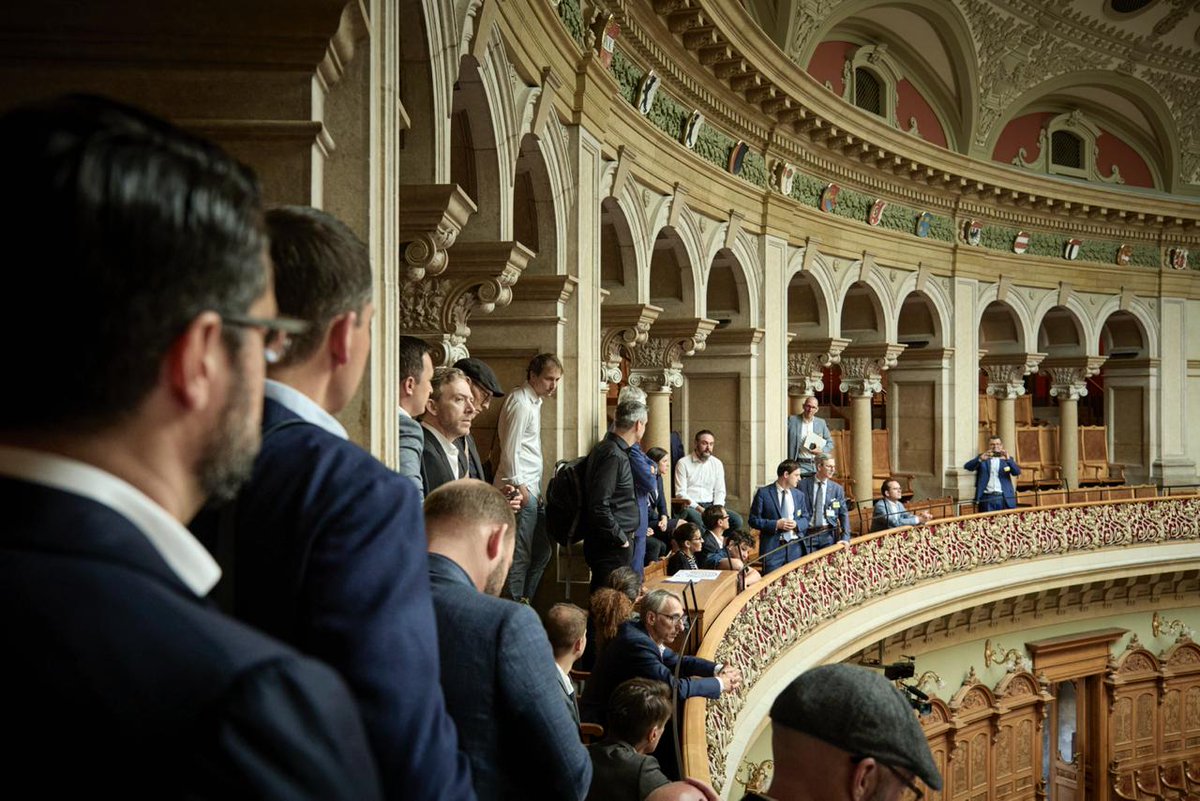 AMINA Bank (@aminabankglobal) on Twitter photo 🇨🇭A big thank you to the <a href="/BCFederationCH/">Swiss Blockchain Federation</a> for bringing together pioneers of the industry and representatives of the Swiss government at the Federal Palace.
It was a proud moment for AMINA Bank and our CEO, Franz Bergmueller, to be part of this gathering. 🚀
With over 1,700 🇨🇭A big thank you to the <a href="/BCFederationCH/">Swiss Blockchain Federation</a> for bringing together pioneers of the industry and representatives of the Swiss government at the Federal Palace.
It was a proud moment for AMINA Bank and our CEO, Franz Bergmueller, to be part of this gathering. 🚀
With over 1,700
