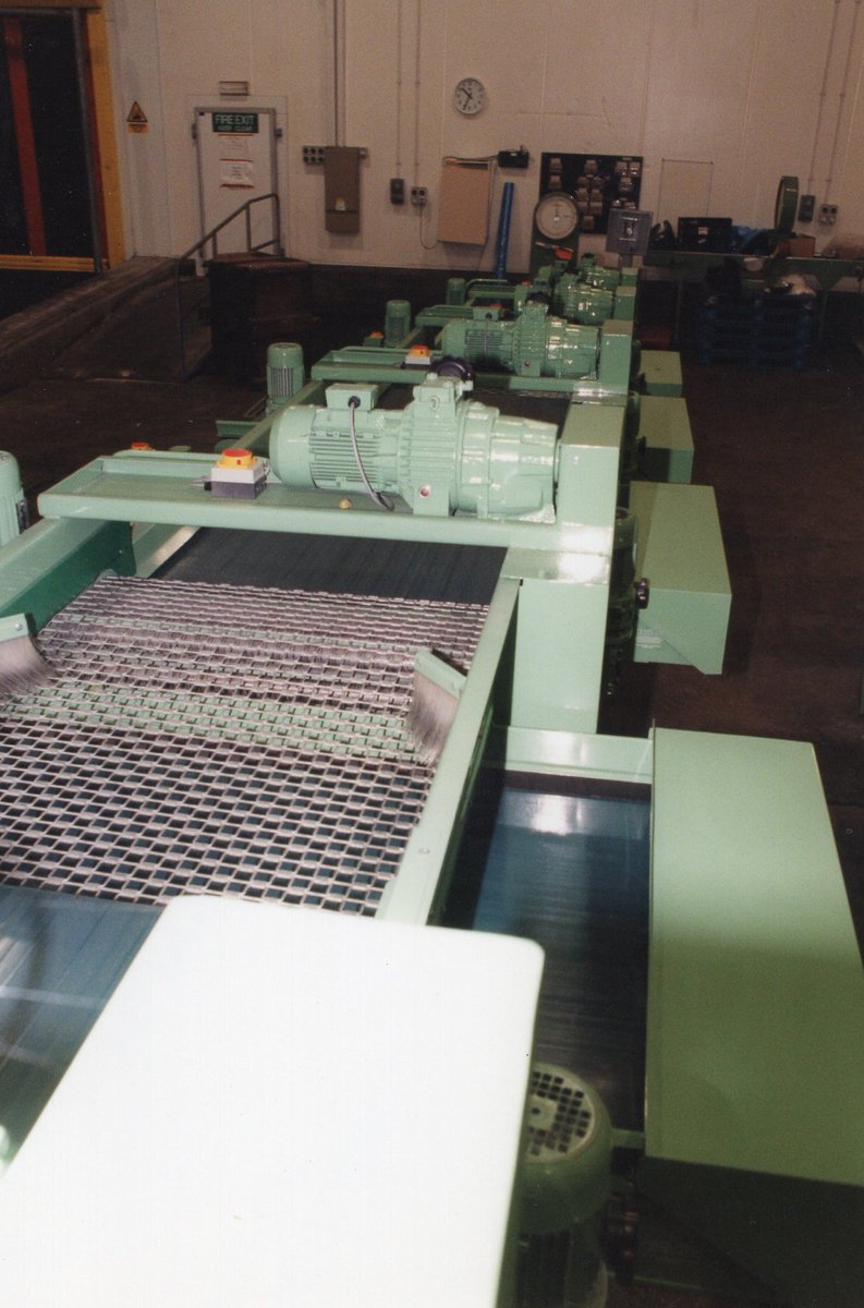 We're heading back to 1997 with this #ThrowbackThursday! 

Today, we offer a full range of vegetable grading systems – packed with smart tech, and designed for top performance and efficiency.

👉 bit.ly/4kt65Cf
