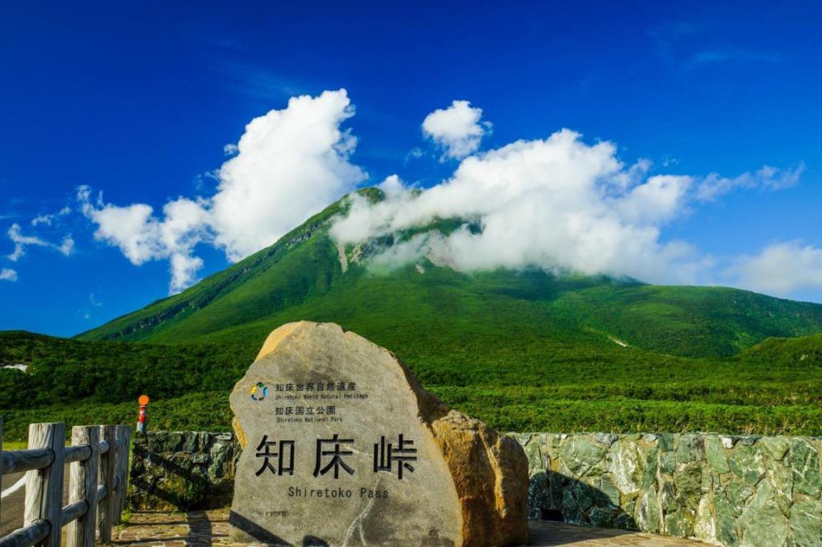 ct_cyclelink's tweet photo. ＼今おすすめしたい！＃北海道サイクリング🚴／
広大な大地を自転車で巡れば、車では味わえない発見と感動が待っています。

サイクリスト憧れの地『ニセコ』や、世界遺産20周年の『知床半島』など今行きたいスポットが盛りだくさん！

▼サイクリング特集ページはこちら
https://t.co/wQKD6I4Rdd https://t.co/yAQVeCuLzq