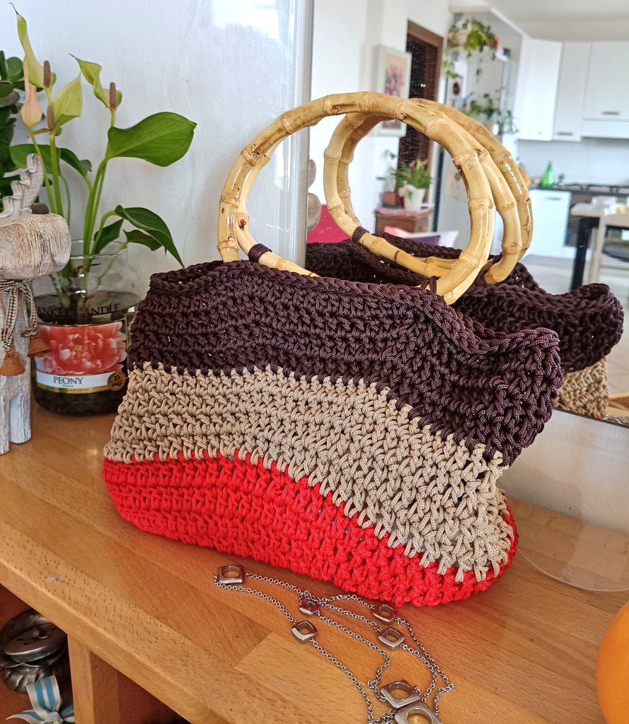 pettymagpie's tweet photo. #RedMambo https://t.co/bnnxGKEwXJ