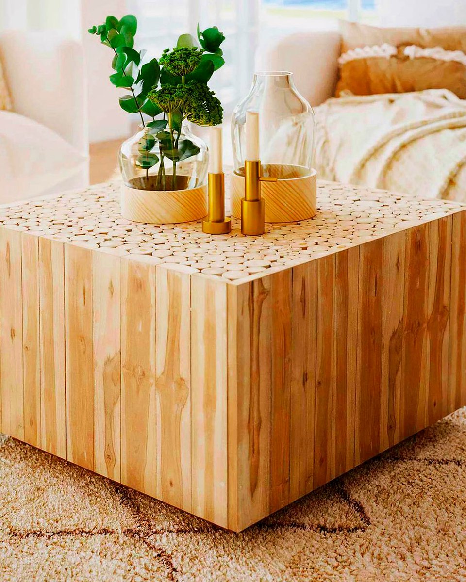 CLAW HOME es una marca joven de mobiliario y decoración que apuesta por el diseño natural, la sostenibilidad y la creatividad. Su mesa Augusta, hecha con troncos de teca natural, es puro carácter orgánico.

Descúbrela en #INTERGIFT2025. 🍃

#SumandoTendencias