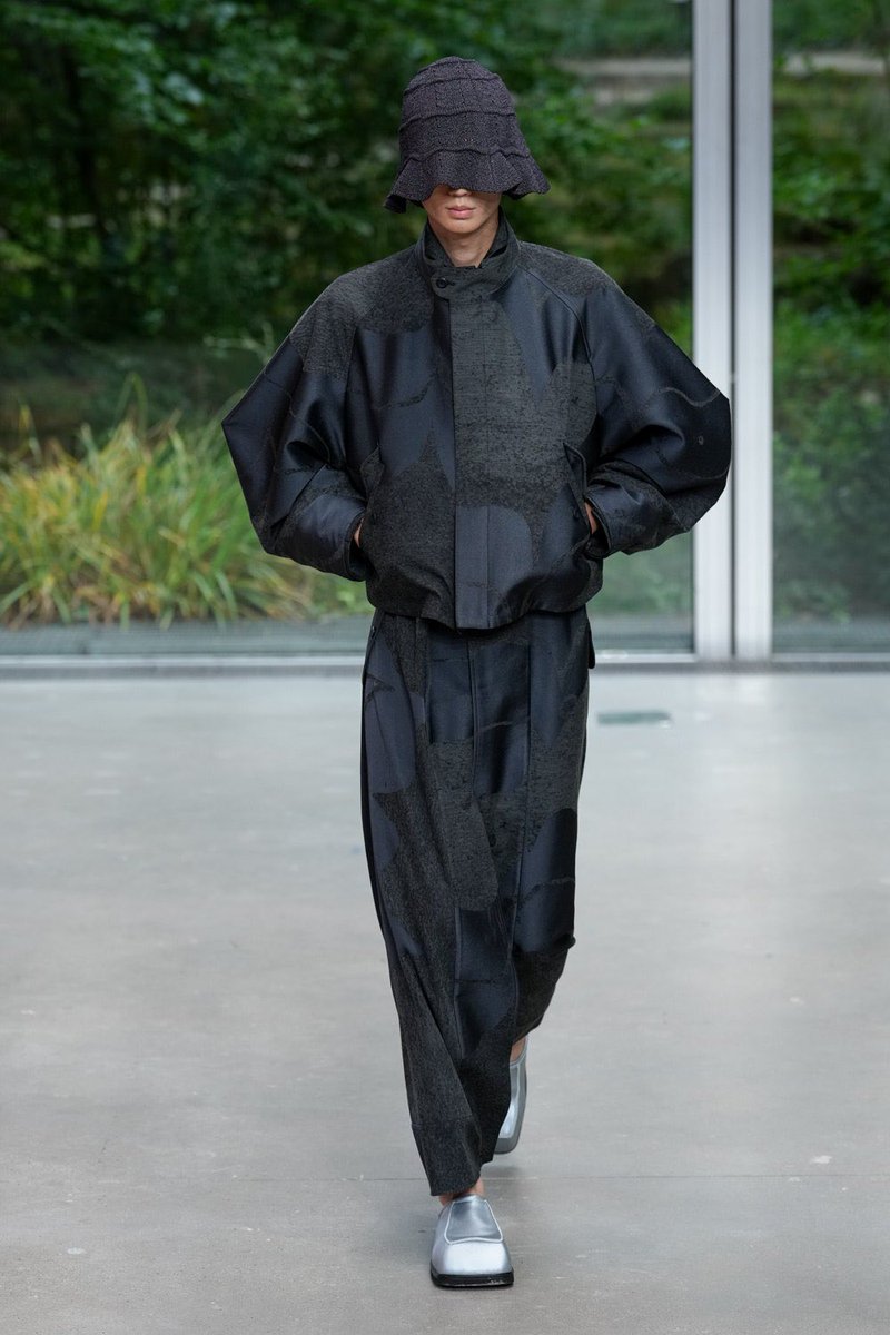 Outlander Magazine tweet media