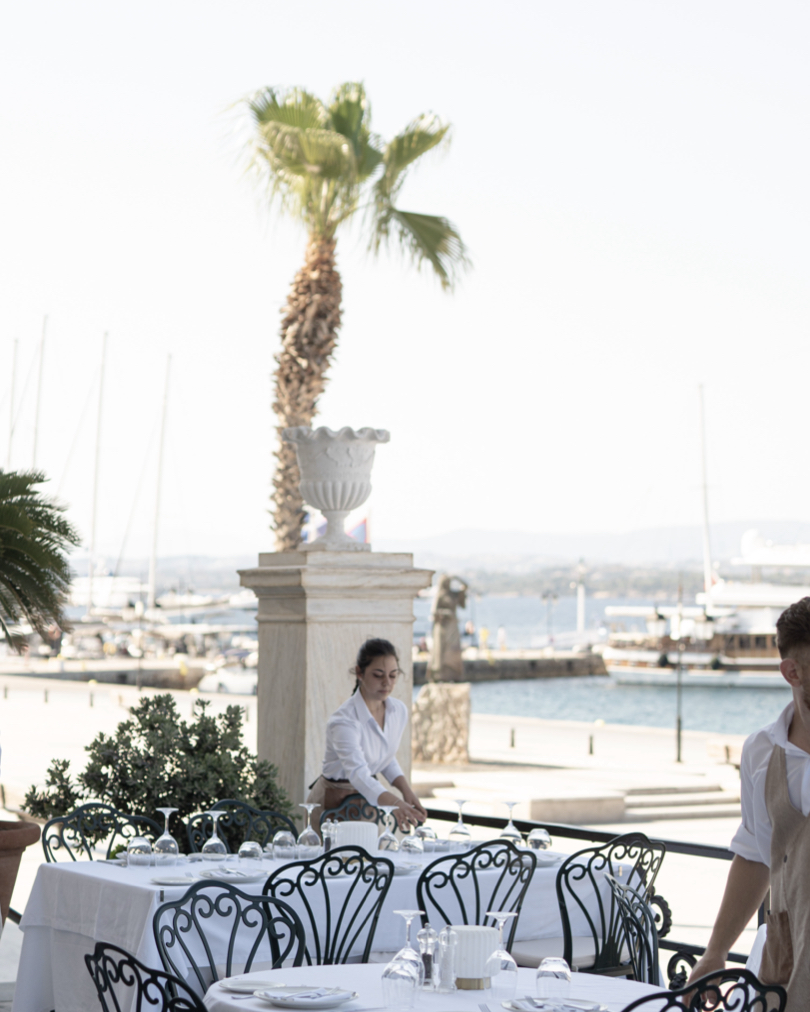 Poseidonion's tweet photo. Step onto our legendary Veranda and experience a world where authentic charm meets relaxed sophistication. Here every detail is designed to make you feel truly welcome.

#Poseidonion #Spetses #hotel #hospitality #historichotel #greece https://t.co/2fPPXTESXa