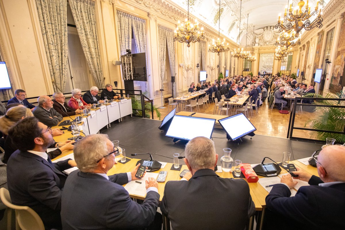Suivez le #ConseilCommunautaire du Grand Reims en direct ! =&gt; Début dans 15 min sur bit.ly/483n5IU