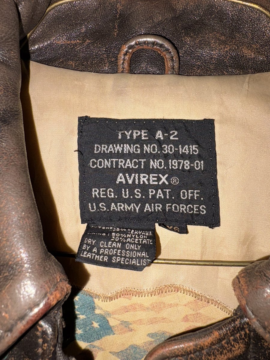 KAZU_JEANS_LOVE's tweet image. 古着屋BUZZ さんで念願のA-2をGETしました✨茶芯とカスタムが最高です✨
#a2 #flightjacket #フライトジャケット