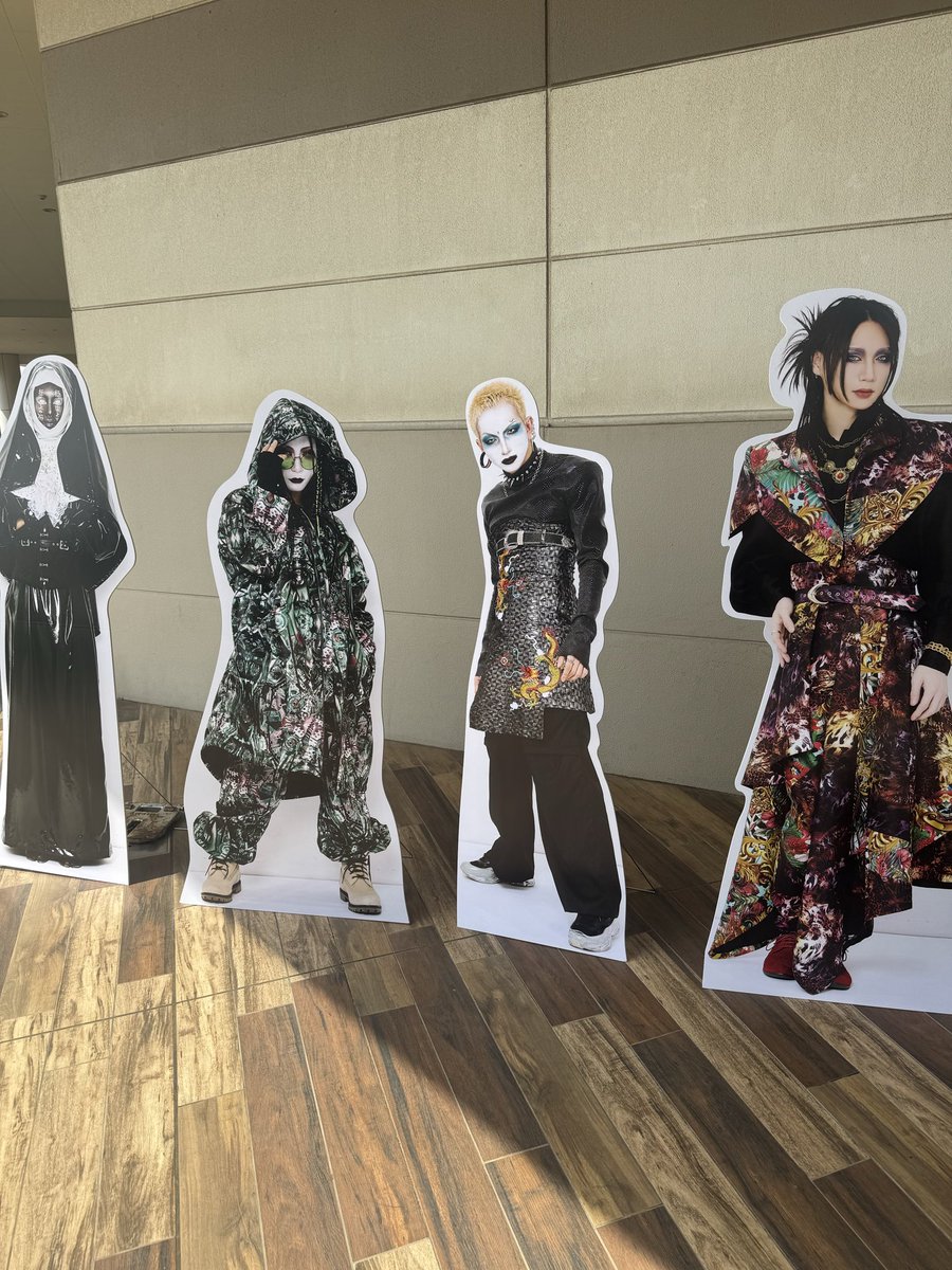 enjoyRope's tweet image. 2025.4.19 KIZU 8th Anniversary FREE LIVE "Kizuato" at AEON MALL MAKUHARI-SHINTOSHIN GRAND MALL 1F GRAND SQUARE

#キズ
#8thANNIV
#FREELIVE
#傷痕
#イオンモール幕張新都心
#グランドスクエア
#幕張豊砂
#LIVE
#ARCHIVE