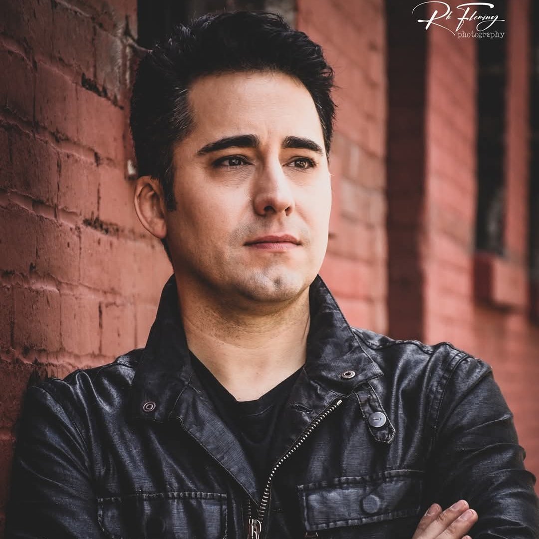 #TBT - <a href="/GenuineJLY/">John Lloyd Young</a> , photographed in NYC in 2019,RK Fleming Photography.Still 1 of my favorite shots...🙂🙏🎶🗽💥🕶💥 #johnlloydyoungfriends #rkflemingphotography #NYC #newyorkcity #NewYorkStateOfMind #jerseyboys #broadway #soul #grammyawardwinner #tonyawardwinner #johnlloydyoung