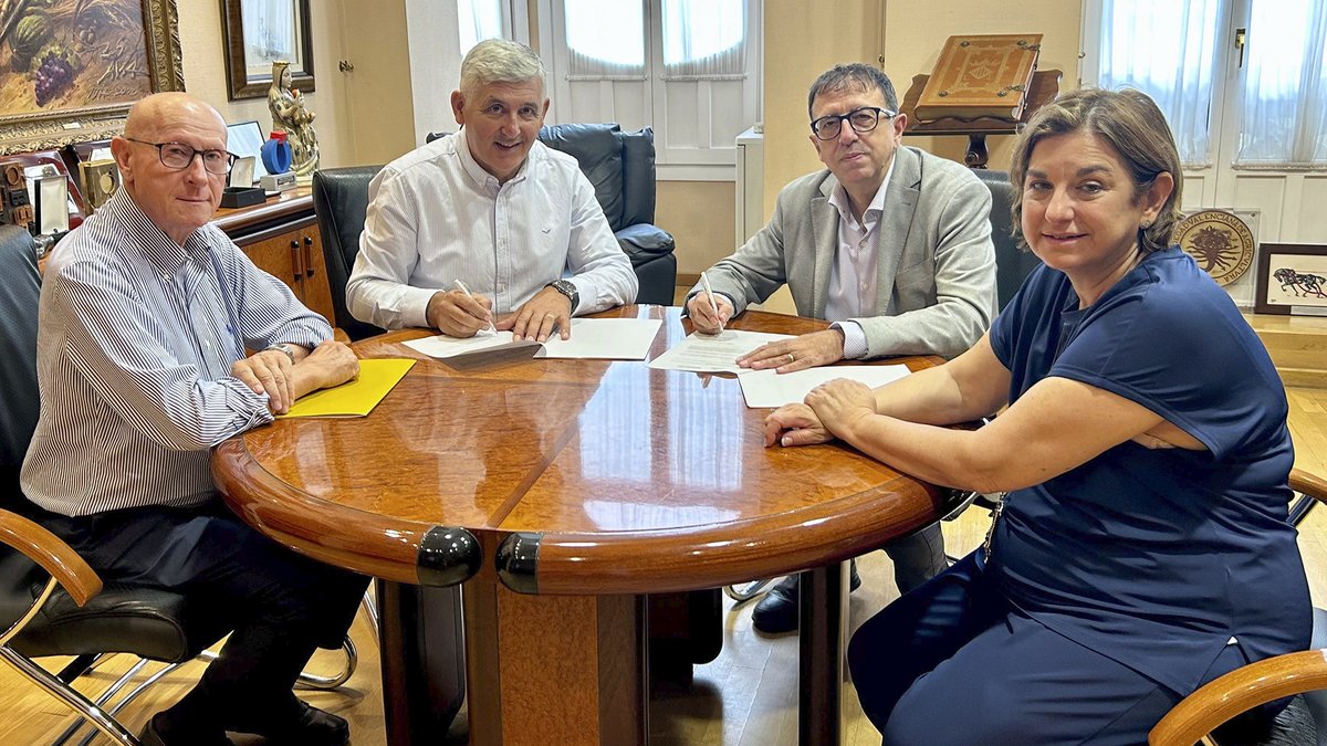 INCLIVA (@incliva_iis) on Twitter photo 🗞️ INCLIVA y FUVAMA renuevan su colaboración para profundizar en las investigaciones sobre el potencial saludable de los cítricos 🍊
🔗 incliva.es/incliva-y-fuva… 🗞️ INCLIVA y FUVAMA renuevan su colaboración para profundizar en las investigaciones sobre el potencial saludable de los cítricos 🍊
🔗 incliva.es/incliva-y-fuva…