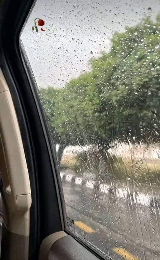 فائلر نان فائلر 
اے سی نان اے سی 
سب برابر ہیں
اللہ پاک کی رحمت سب کے لیے یکساں