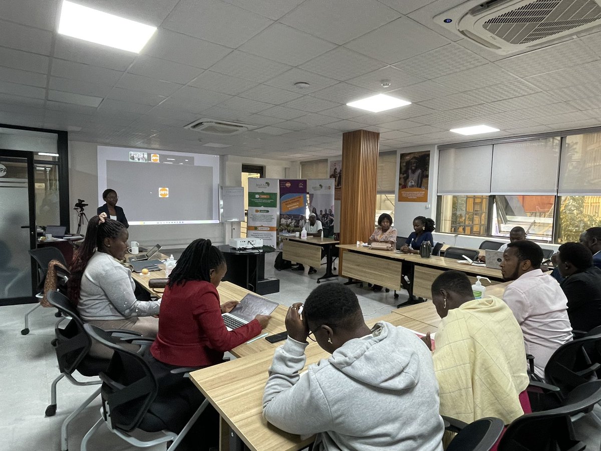 turiho_yvonne's tweet photo. “Ultimately, advocacy strives to make a noticeable difference by transforming policies, practices, attitudes or behaviors.”

Yay❣️

We wrapped up a  2️⃣ Day  impactful @afriyan_uganda Strategic Advocacy Workshop hosted by @UNFPAUganda, two powerful days of reflection and planning with youth-led organisations to amplify their voice and shape a brighter future for young people in Uganda.

I was glad to represent @YfcUganda! Huge thanks for an insightful workshop !

#YouthAdvocacy #AfriYANUG
