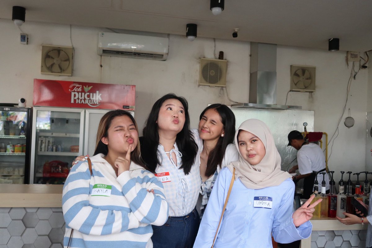 issastweet's tweet photo. menawan cantik indah mempesona extravaganza https://t.co/I9zNPtnL75