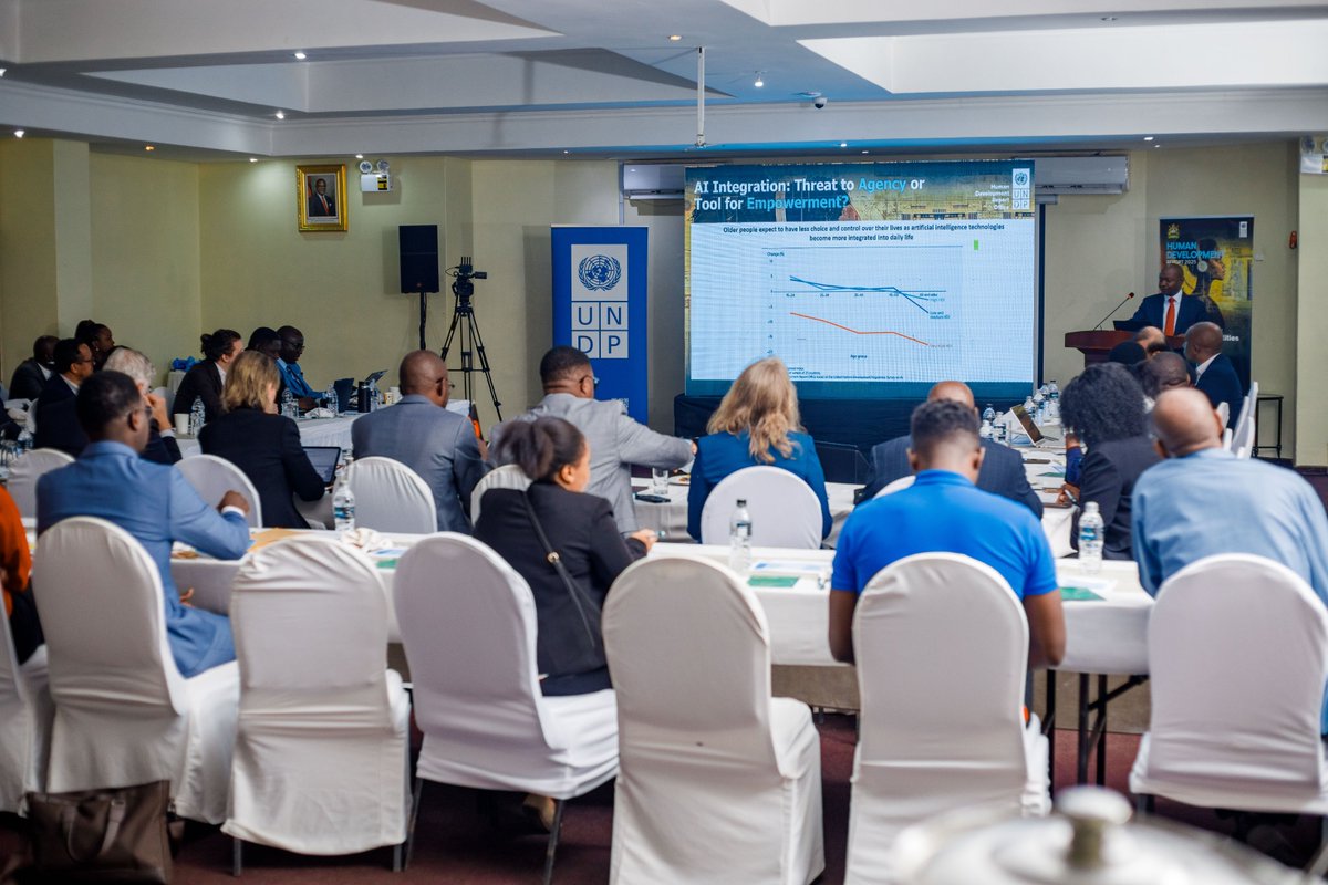 undpmalawi's tweet image. Malawi has launched the 2025 #HumanDevelopmentReport! The report urges us to place human agency at the centre of #AI innovation.
📘 Download the 2025 Human Development Report:
tinyurl.com/vuw2fcpc
#HDR2025 #DigitalMalawi #AIforGood #UNDPinAction #Malawi2063