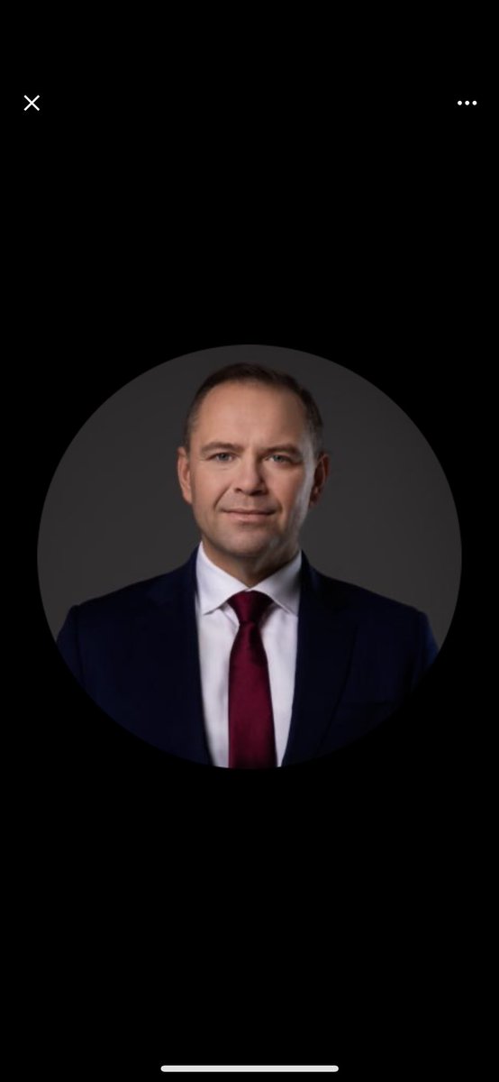 Karol Karolix tweet media