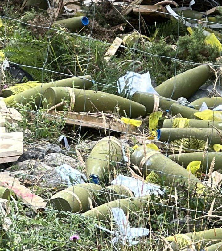AlertaIrratia's tweet image. Vuelcan en Asturias un camión que transportaba munición para Ucrania.
El cargamento tendría como destino la ciudad de Burgos donde una empresa rellenaría con carga explosiva antes de ser enviada a Ucrania.
📱Telegram---> @la_clase_t