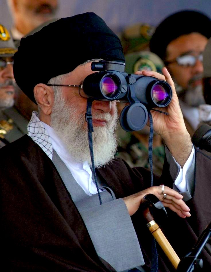 seyyedoona's tweet image. رهبر انقلاب/امروز:
عرض تبریک پیروزی بر رژیم جعلیِ صهیونیست.
با آن همه هیاهو، با آن همه ادعا، رژیم صهیونی در زیر
ضربات جمهوری اسلامی، تقریباً از پا درآمد و لِه شد...
نه جای شتاب است نه هنگام درنگ است
سیدعلی خامنهای فاتح جنگ است …