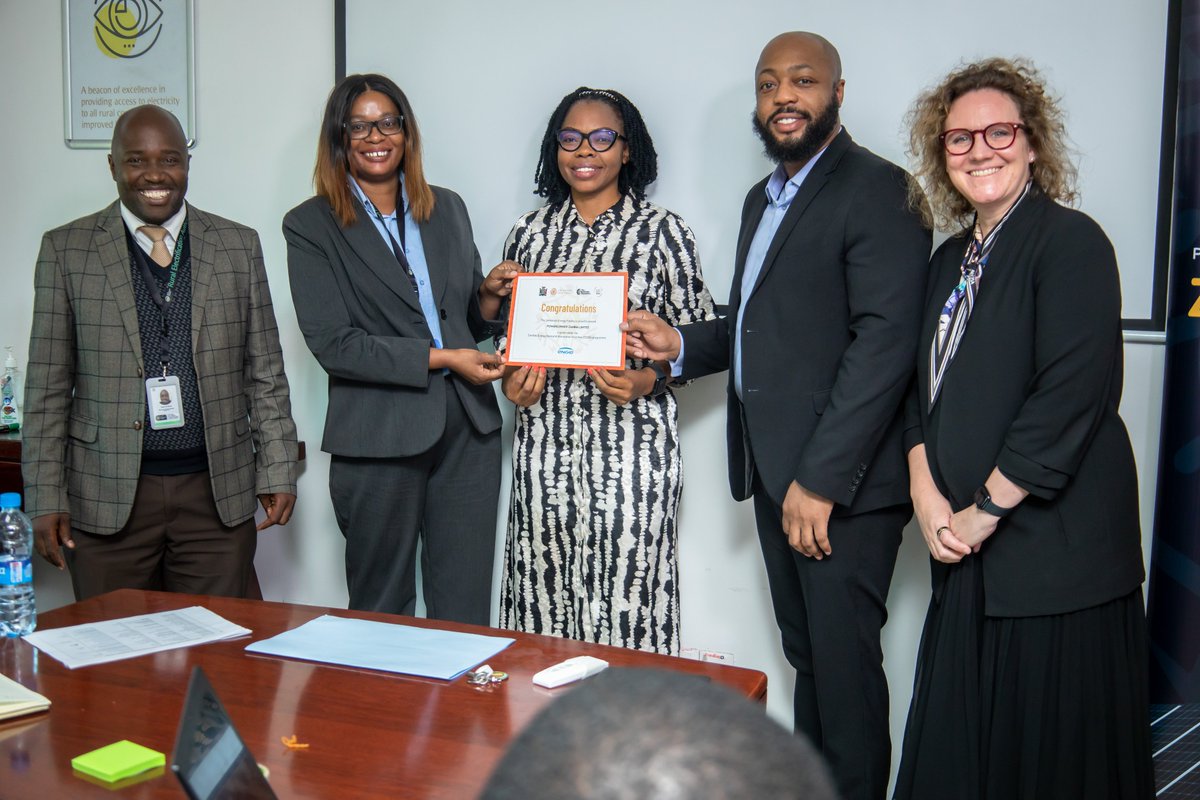 SEforALLorg's tweet photo. New milestone for rural electrification in #Zambia🇿🇲

Through SEforALL-managed @UEF_com and support from @RockefellerFdn , 4 private developers will roll out renewable mini-grids. Powering homes &amp; businesses- accelerating action on #SDG7.
🔗https://t.co/laCjgYWHNL https://t.co/BYutBzEur2
