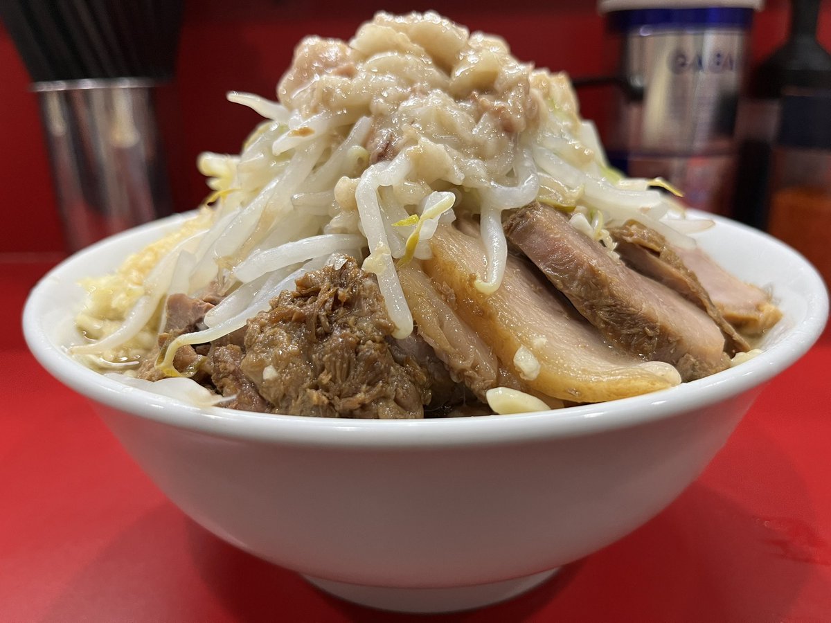 ラーメン二郎生田駅前店72

仕事終わりに猛ダッシュ💨
26の日は此方に🤗
18:50中待ち4
小豚ニンニク野菜脂🥚