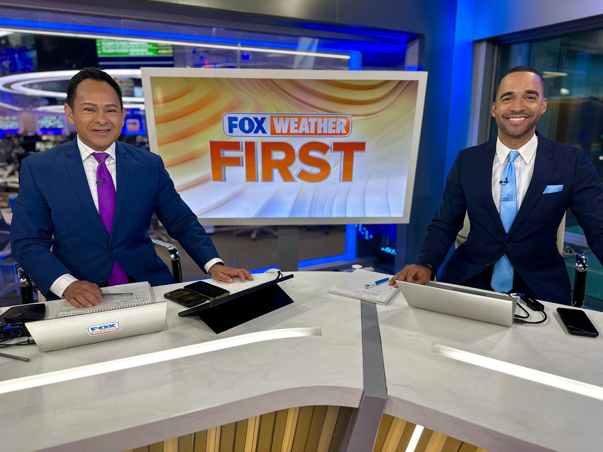 MichaelEstimeWX's tweet image. Happy Thursday!
Finally there’s a break from the heat in the Northeast, Mid-Atlantic & parts of the Midwest!
Join @CraigHerreraTV and me on @foxweather from 5-8am, ET.