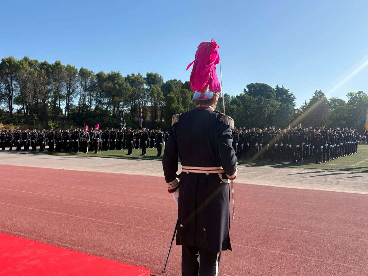 SEGURIDAD |
👮‍♂️ La alcaldesa, Judith Piquet <a href="/JudithPiquet/">Judith Piquet</a> y el Comisario Principal de <a href="/PoliciaAlcalaH/">Policía Local de Alcalá de Henares</a>, Luis Antonio Moreno, han asistido esta mañana al acto de clausura del 'LXI Curso Selectivo de Formación Básica para Policías Locales' de nuevo ingreso.

📍 El acto se ha