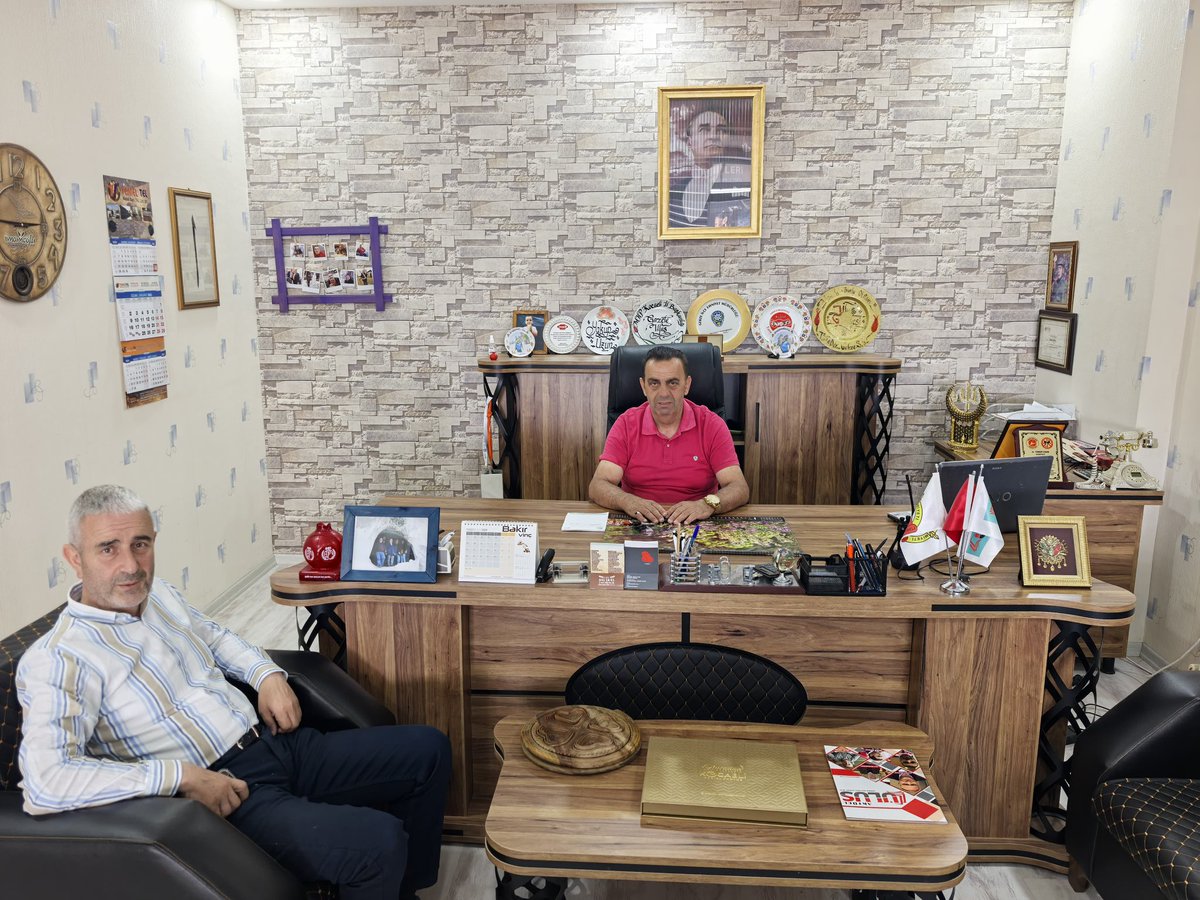 Gazete Ulus imtiyaz sahibi Yakup Uzun’u ziyaret ederek Hasbihal eyledik. 
Nazik misafirperverliği için teşekkür ediyorum. 

#AkPartiGebzeSahada