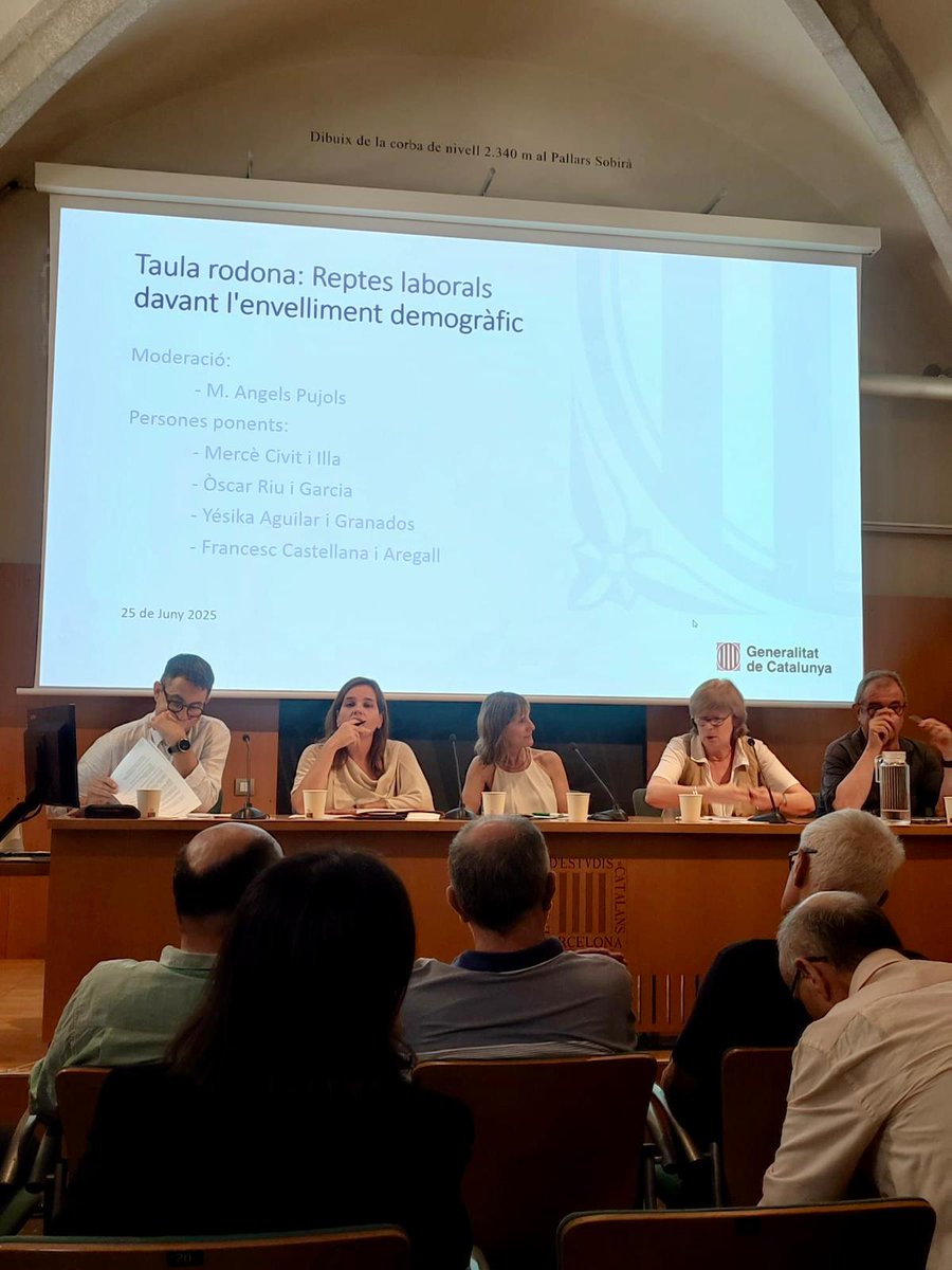 🎤 Cinta Pascual, vicepresidenta de Foment, va participar ahir a la taula rodona "Migració. Responsabilitat i oportunitat", dins la jornada "El món del treball i els reptes demogràfics per a la Catalunya que ve" de l'Escola d'Estiu del Diàleg Social de la <a href="/gencat/">Generalitat de Catalunya</a>.

A la taula