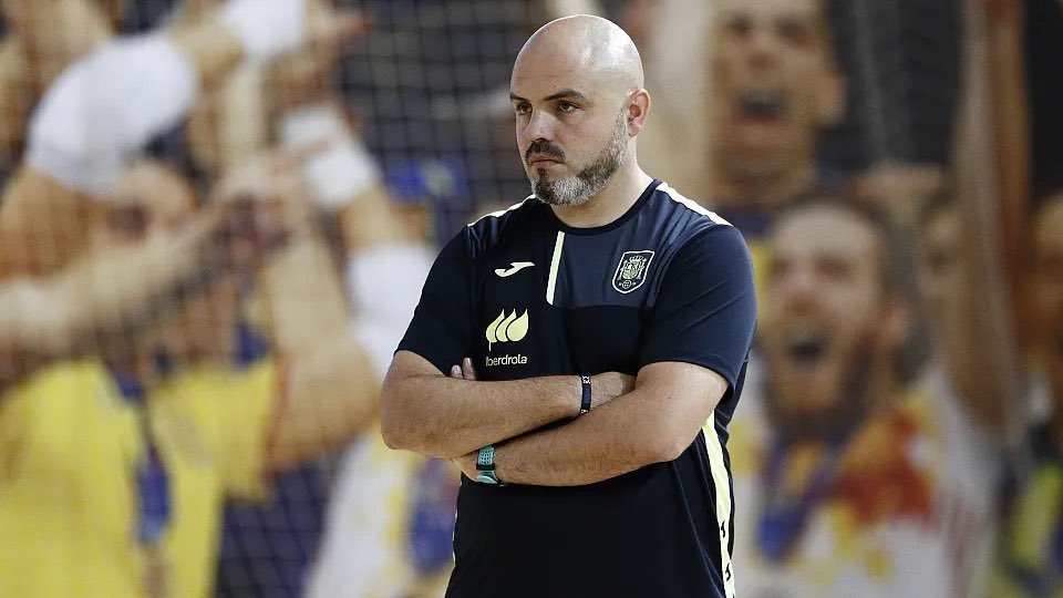 🎥Producimos los partidos de la Sub‑17 femenina para la <a href="/rfef/">RFEF</a> 

Esta semana la selección se mide a Portugal en dos amistosos los días 25 y 26 de junio en la Ciudad del Fútbol de Las Rozas

💥Cámara en mano y pasión por el futsal, así vivimos cada proyecto.

#SinopsisVuvuzela 💛🖤