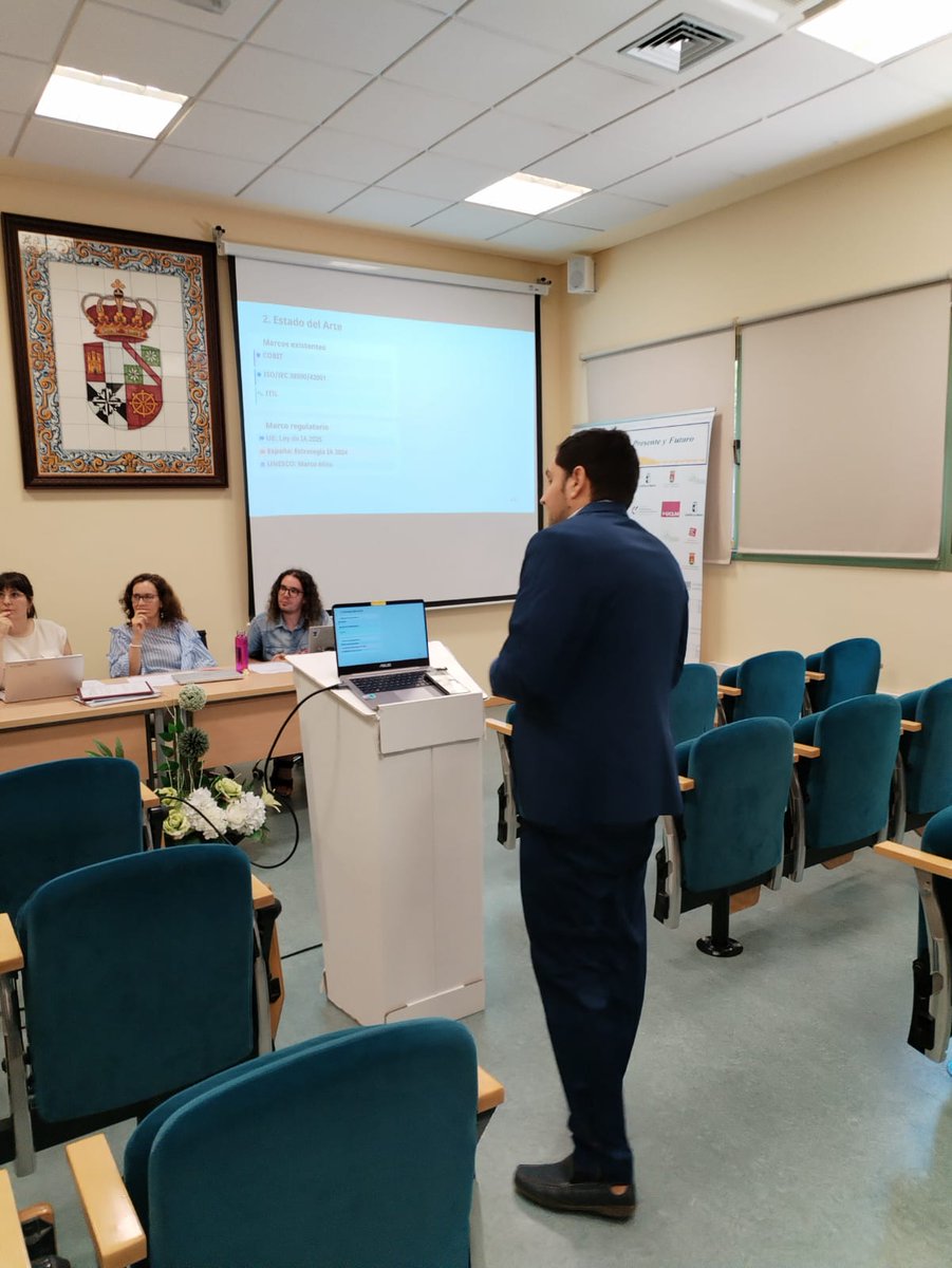Fac. CC.SS y TI Talavera de la Reina (@facsoti_uclm) on Twitter photo 📣 Ayer, 17 estudiantes defendieron su TFM en la 1ª edición del Máster en Dirección Estratégica en TI de la <a href="/FacSoTI_UCLM/">Fac. CC.SS y TI Talavera de la Reina</a> en Talavera.
🎓 ¡Enhorabuena a nuestros primeros egresados!
#MásterOnline #UCLM #DirecciónTI #TransformaciónDigital #MásterTIC #MásterUCLM 📣 Ayer, 17 estudiantes defendieron su TFM en la 1ª edición del Máster en Dirección Estratégica en TI de la <a href="/FacSoTI_UCLM/">Fac. CC.SS y TI Talavera de la Reina</a> en Talavera.
🎓 ¡Enhorabuena a nuestros primeros egresados!
#MásterOnline #UCLM #DirecciónTI #TransformaciónDigital #MásterTIC #MásterUCLM