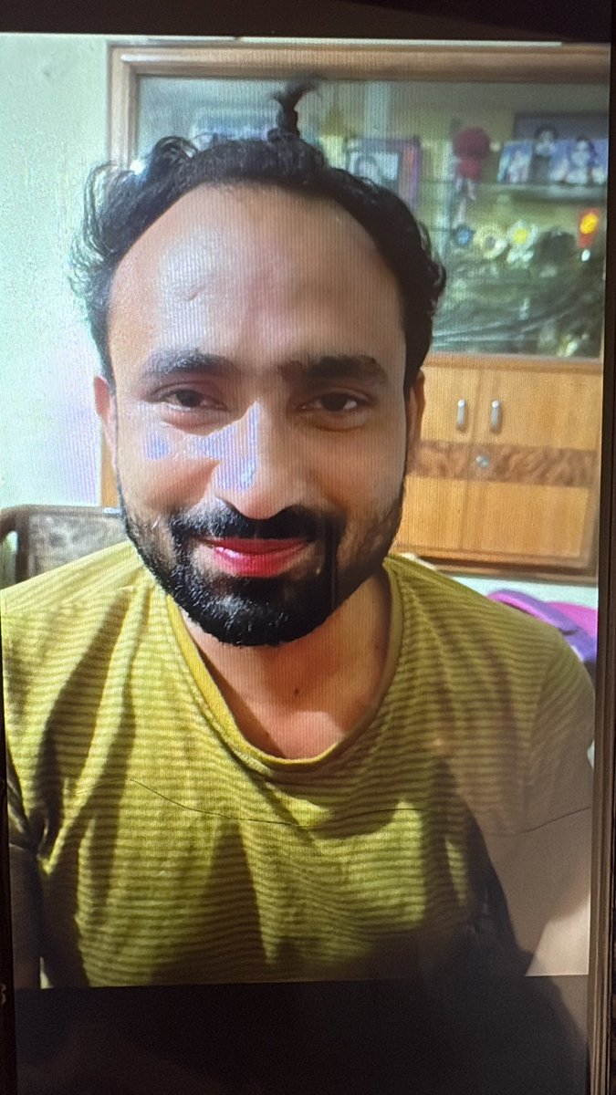 <a href="/AU_UPNews/">Amar Ujala Uttar Pradesh</a> <a href="/ABPNews/">ABP News</a> <a href="/News18UP/">News18 Uttar Pradesh</a> इस राजपूत लड़की को सुल्तानपुर मुरैनी का परवेजखान भगा ले गया है प्रशासन से अभी तक कोई सहयता नहीं मिली.आज इनके माता पिता <a href="/myogiadityanath/">Yogi Adityanath</a> जी की ऑफिस जाकर आय पर अभी तक कुछ हुआ नहीं है. आज 12 दिन बीत गए है. कृपया संज्ञान मे ले 🙏🏻