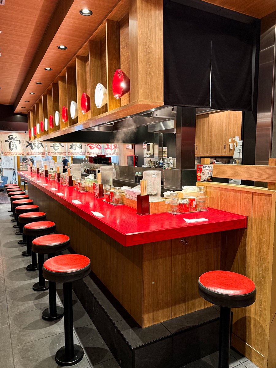 ラー麺ずんどう屋「三宮センタープラザ店」🍜 駅近で、神戸三宮