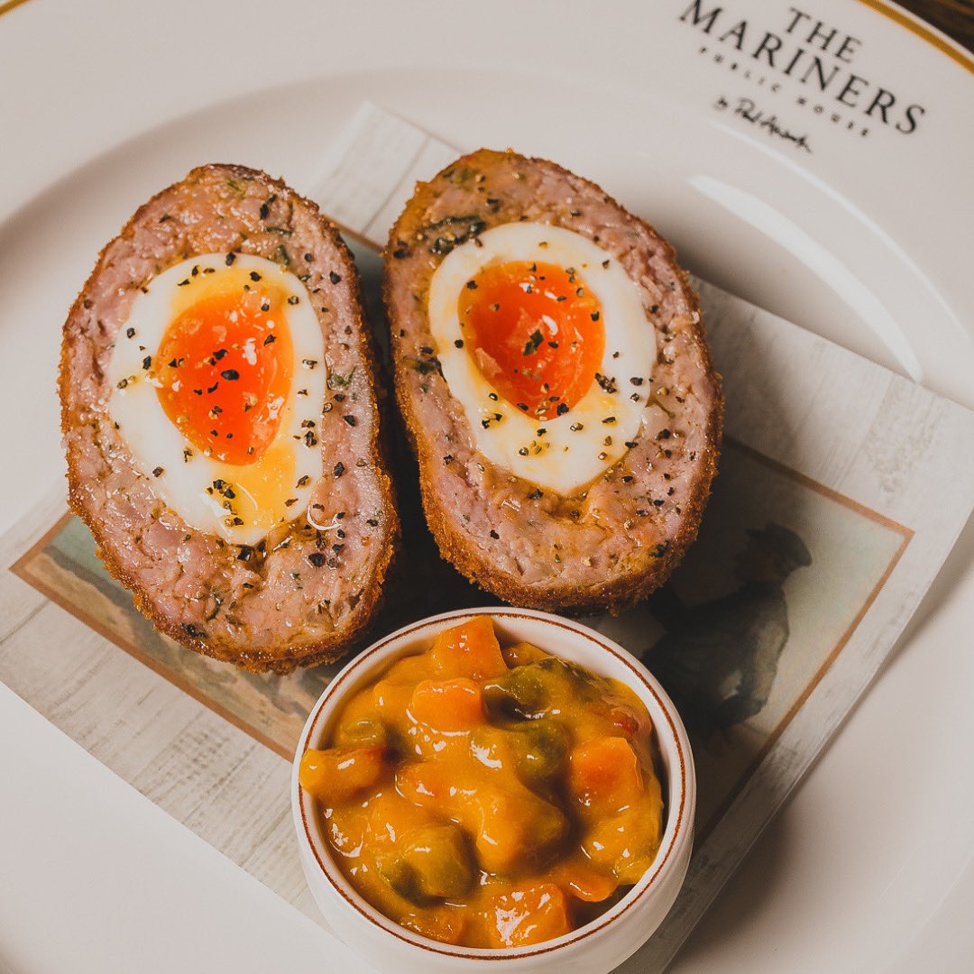 A proper go-to here at The Mariners. Cornish Tamworth and sage Scotch egg. Best finished with our piccalilli relish or a dash of Tabasco!