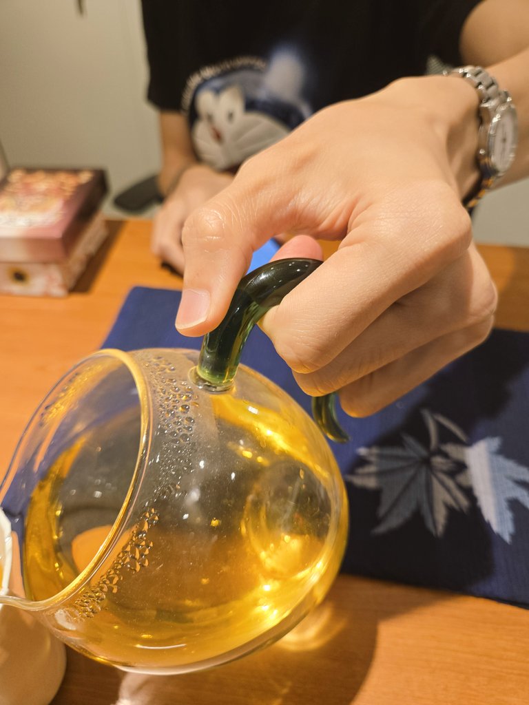 看看這是誰ㄉ手😍

又來勞煩逐流君，謝謝我的明燈 🥺