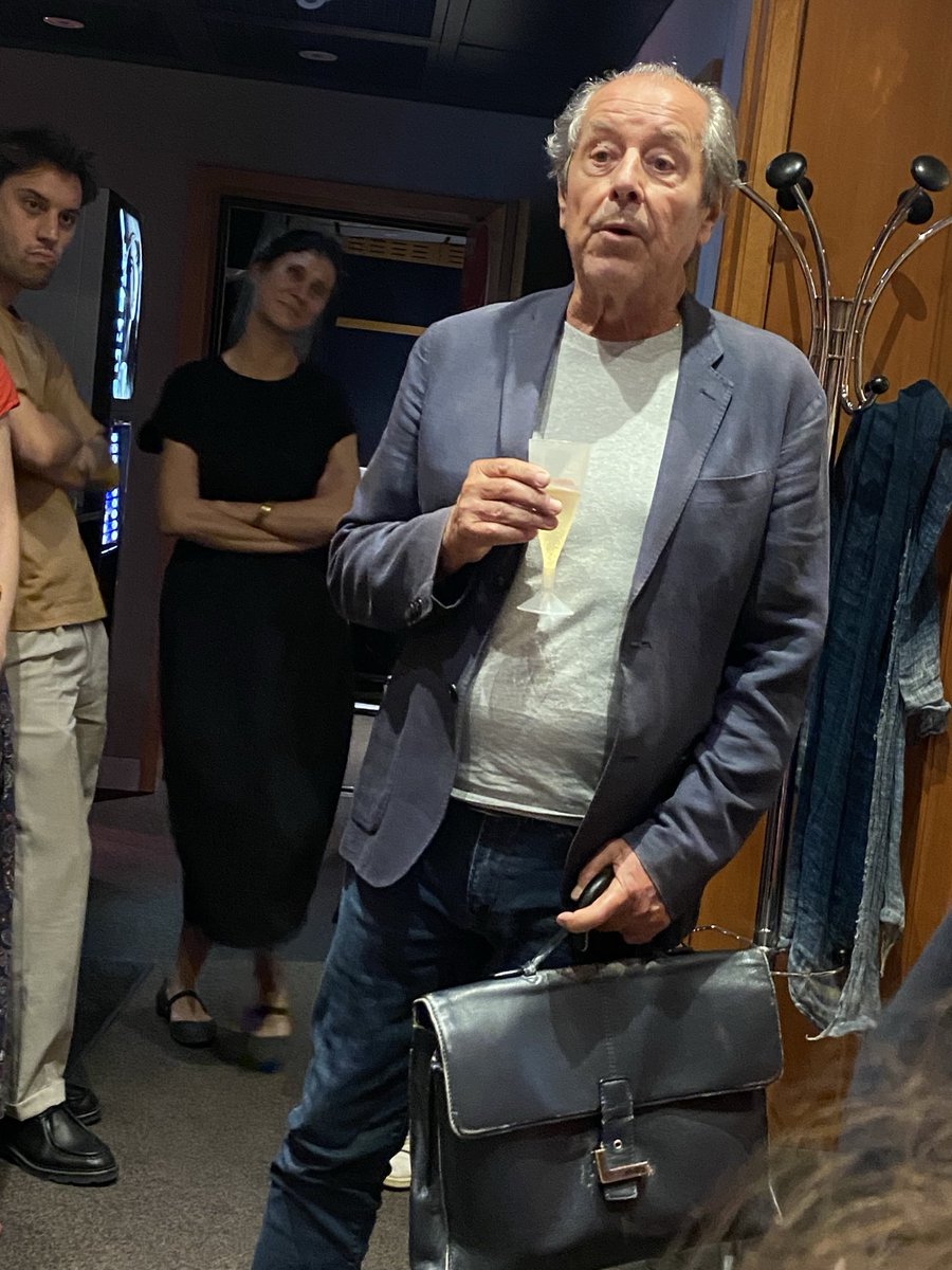 Il n’y a pas qu’⁦<a href="/annesophielapix/">Anne Sophie Lapix</a>⁩, merci Christian Morin ⁦<a href="/radioclassique/">Radio Classique</a>⁩