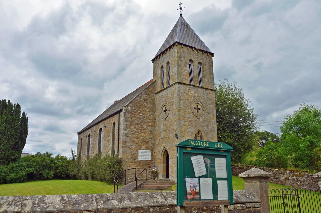 TyneSnapper's tweet photo. #Falstone Falstone United Reformed Church, Northumberland Grade II Listed Falstone United Reformed Church, Northumberland photographed on this day 26th June 2014.  Formerly Falstone Presbyterian Church.
Originally built 1709 with additions 1807, restored and tower added 1876. https://t.co/XyI4hUXEAM