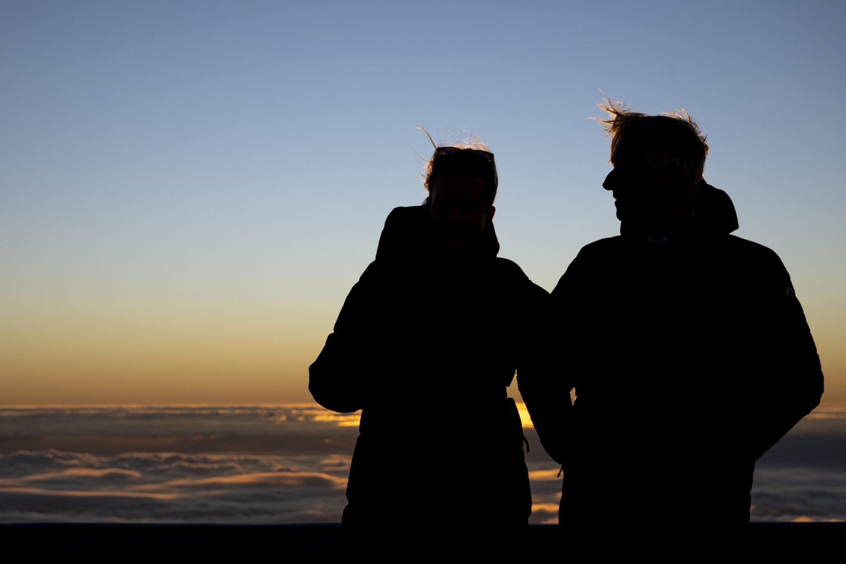 🇧🇪 El Rey y la Reina visitan el observatorio de Paranal en Chile, donde el Observatorio Europeo Austral (<a href="/ESO/">ESO</a>) desarrolla los telescopios más grandes del mundo. Bélgica se enorgullece de ser uno de los miembros fundadores de la ESO.
