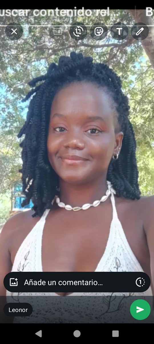 No eres Bateyera Rebelde, Flor Angel Agustín activista Haitiana radicada en RD, eres Haitiana y promueves el odio contra los Dominicanos, eres completa también , promueves la agenda LGBT y te comes a las Mujeres vivas.