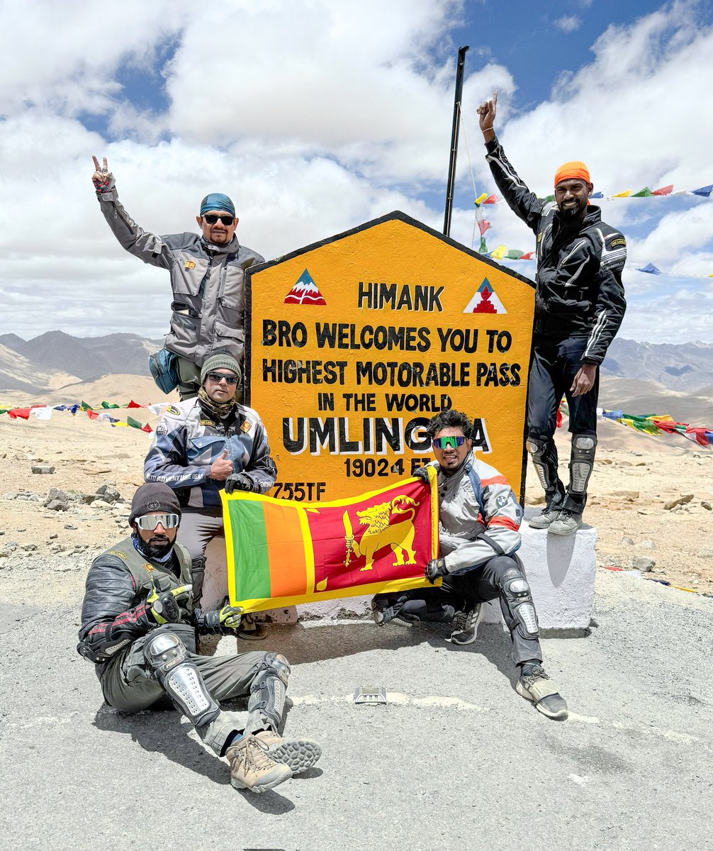 hiker_unknown's tweet photo. ලෝකේ තියන උසම කදුකර මාර්ග දිගේ යන Dream Everest අපේ වුන්...... Ladakh

මේවා තනිකරම Film වන shots ව⁣ගේ.  මෙතෙන්ට එන්න අපේ අය කිලෝමීටර් 1000 ක් වගේ බයික් වල ආවා ලෝකේ තියන ලස්සනම පාරවල් දිගේ, මේක ඉතින් බයික් පදින වුන්ගේ Dream Destination එකක්😍🥵
යන්න කැමති අය msg එකක් දාල තියන්න. https://t.co/MmCJfnrmIC