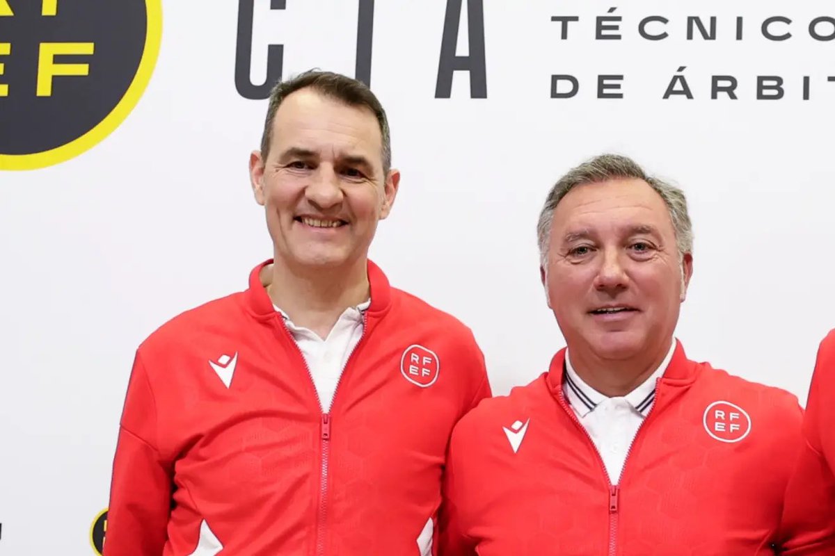 🚨🚨💣 عاجل-خوسيه فليكس دياز(ماركا)| إقالة كل من لويس مدينا كانتاليخو، رئيس اللجنة الفنية للتحكيم، وخوسيه ماريا كلوس غوميز، المسؤول عن تقنية الفيديو “VAR”، من مناصبهم، إيذانًا ببداية عهد جديد في منظومة التحكيم الإسباني.