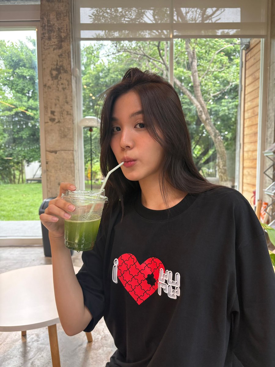 beonnnie's tweet photo. ❤️🧩#VURVBKK https://t.co/9i4Kg4iAcX