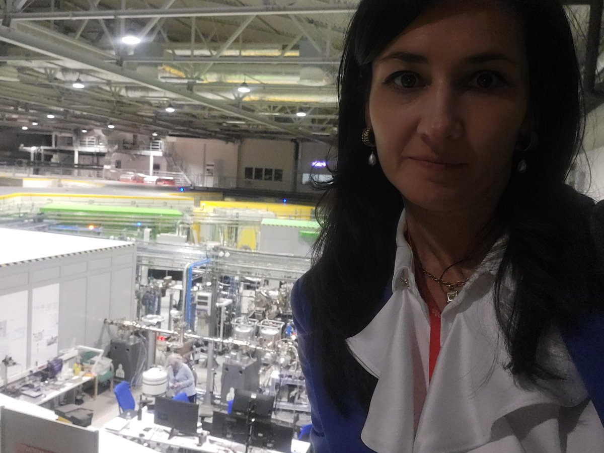 JoannaOrtyl's tweet image. Working on the #solaris tonight was an extraordinary reminder of why I love what I do. Night time research is what I love 💜💚❤️🩵🚀 #OrtylPhotoLab  
@JagiellonskiUni #synchrotron #carbonDots