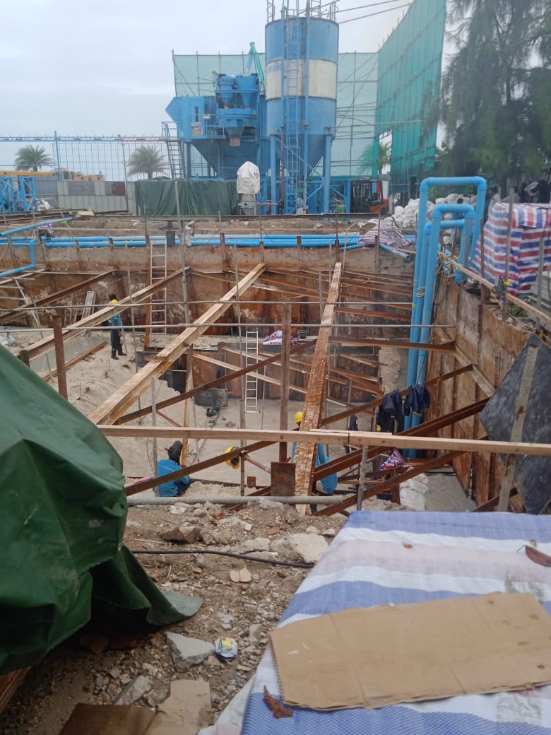 Updates:
Arabiyya School ge aa imaaraathuge foundation masakkai varah baaru speed ga kuriyah.
الحمدلله
<a href="/MMuizzu/">Dr Mohamed Muizzu</a> <a href="/is_shafeeu/">Ismail Shafeeu</a> <a href="/MoEdumv/">Ministry of Education</a>