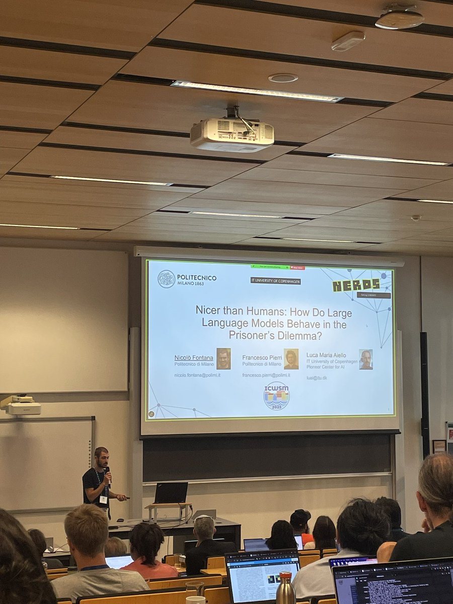Day 3 morning sessions: language change and generative AI #ICWSM