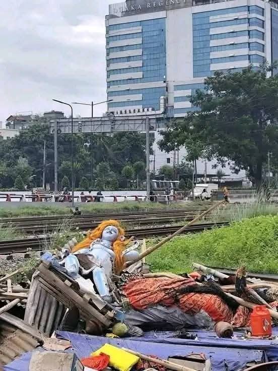 avroneel80's tweet photo. The Durga temple in Dhaka’s Khilket area has been demolished. Yes, it was torn down in a humiliating and disrespectful manner. Muslims are taught that Prophet Ibrahim broke his ancestors’ idols, and this act seems to reflect that influence.
1/4 https://t.co/NqSuFAYjXn