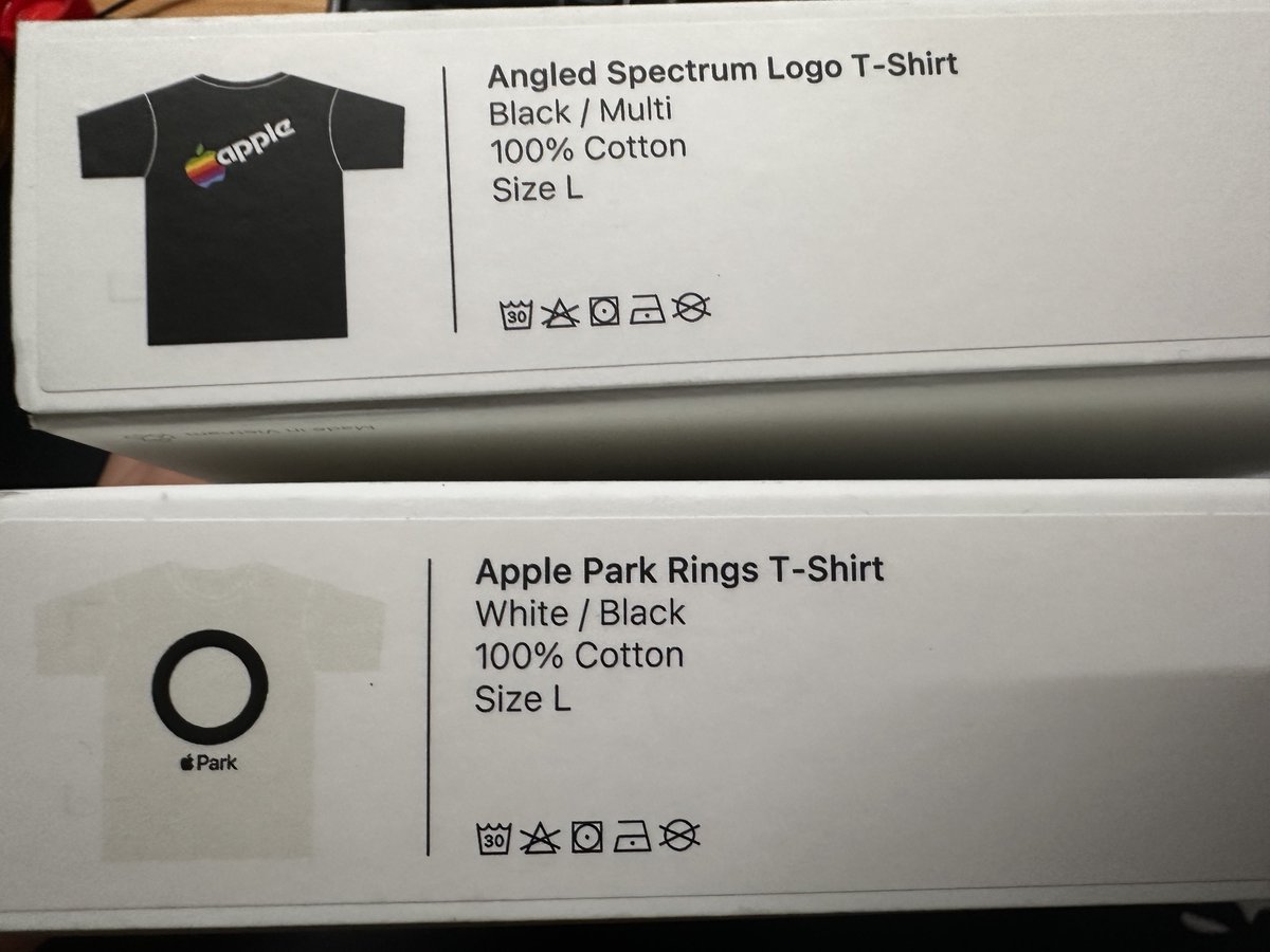 _Tsuuko_'s tweet image. KravaSignからr/SideloadedのWWDC giveawayで当たったTシャツが届いた!!
感謝🙏🙏