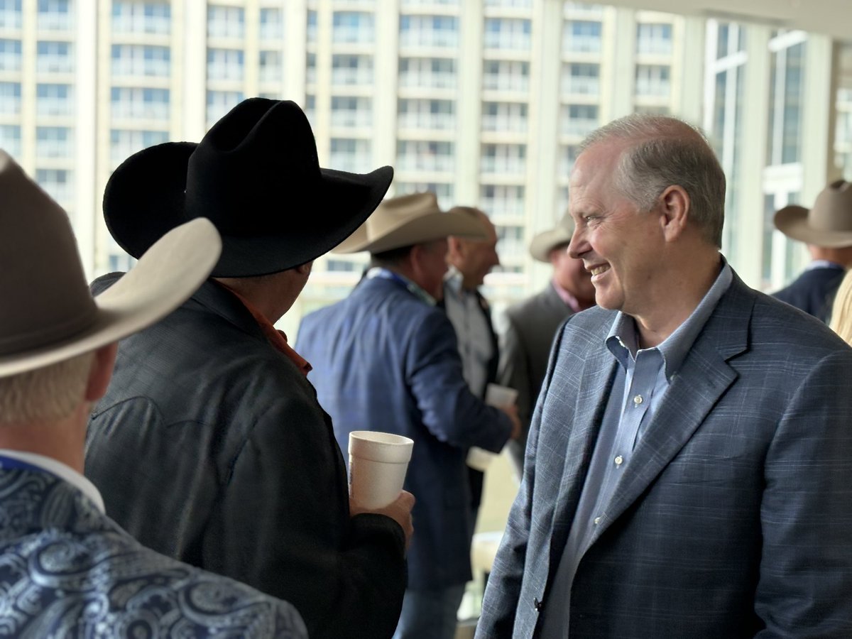 WiltonSimpson's tweet image. Always great to be with the Florida Cattlemen’s Association — an organization made up of men and women who understand hard work, responsibility, and the importance of passing on our way of life to the next generation. Congratulations to this year’s Sweetheart, Valerie Yoder!