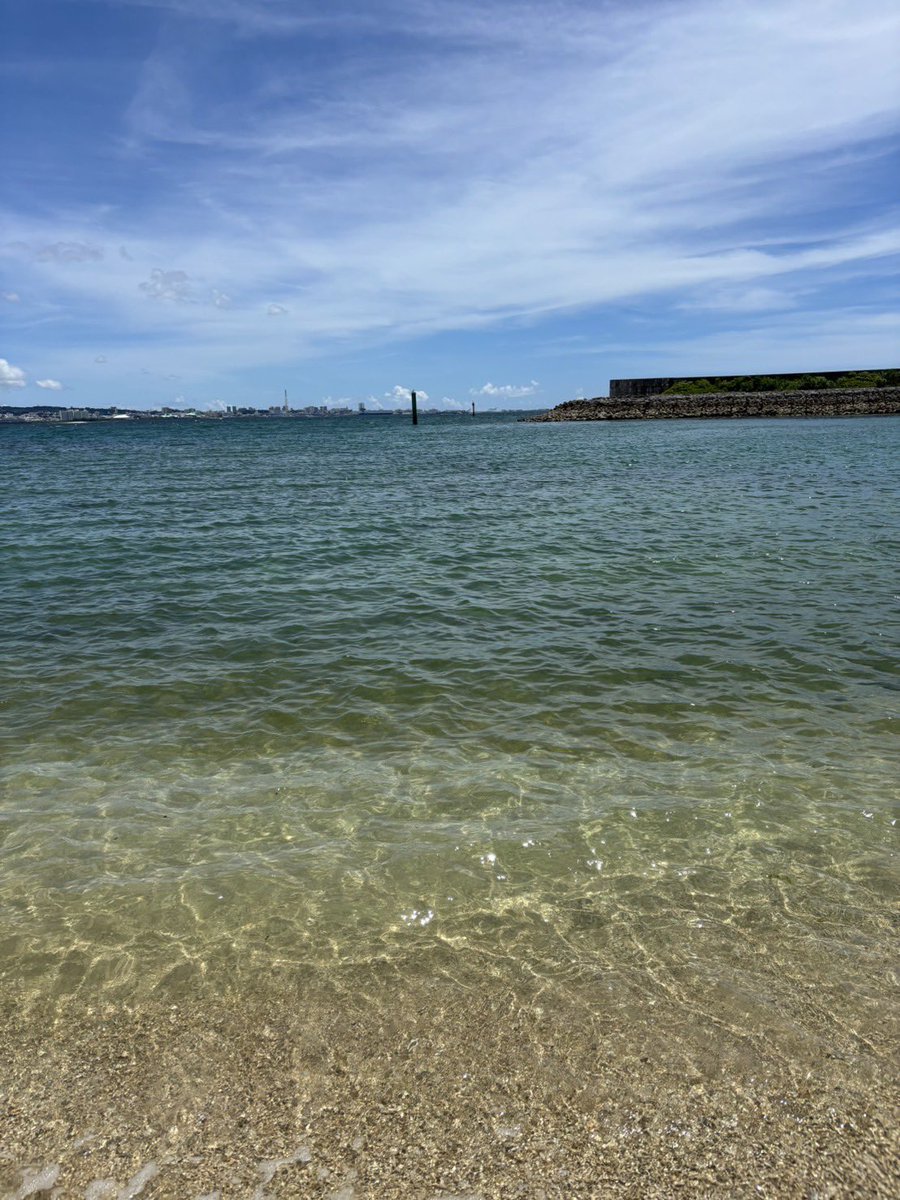 17RANKUIKA's tweet photo. 沖縄旅行
海行ったり国際通りで古着屋巡ったりステーキ食べたりと充実しすぎたな https://t.co/aIXH7iFshC